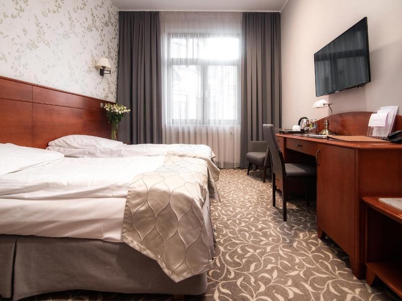 Hotel Park Kajetany image