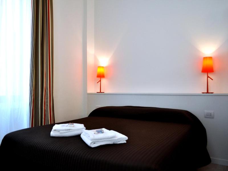 Bb Hotels Aparthotel Bocconi image