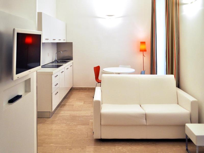 Bb Hotels Aparthotel Bocconi image