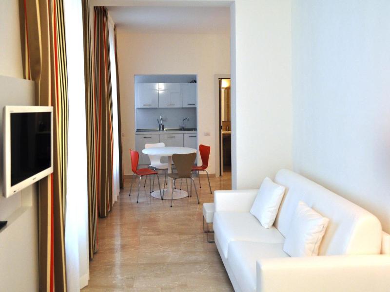 Bb Hotels Aparthotel Bocconi image