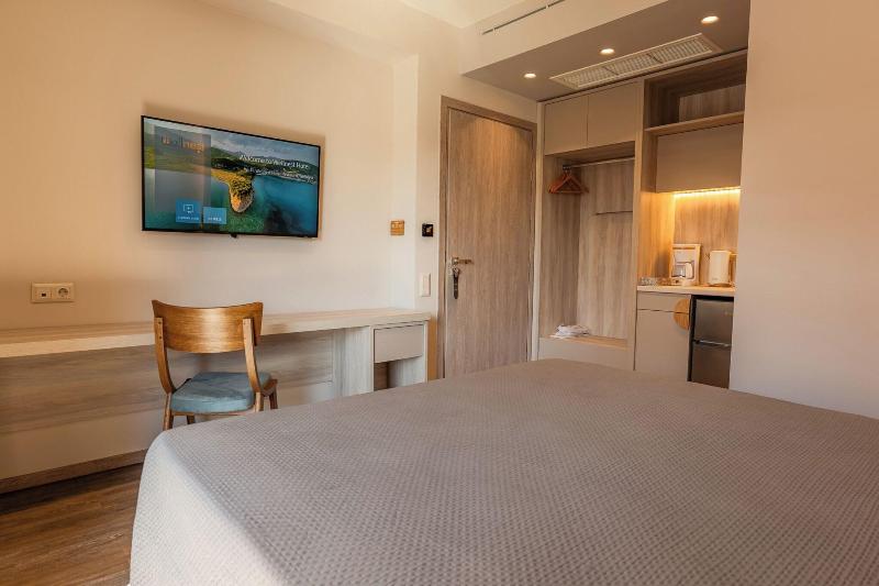 Wellnest Hotel image