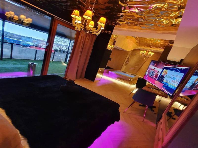 Hotel Ramka Restaurant Wine Bar image