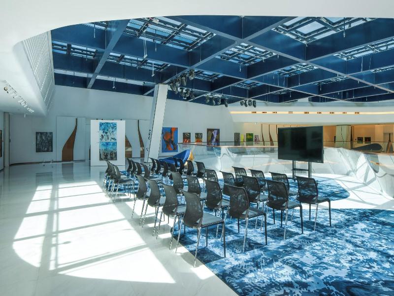 Me Dubai Residences image