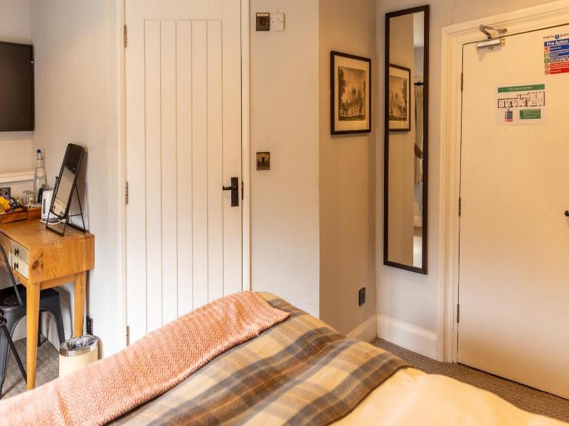 The Exeter Inn image