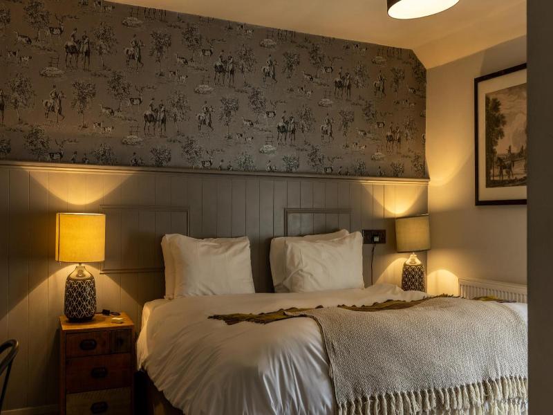 The Exeter Inn image