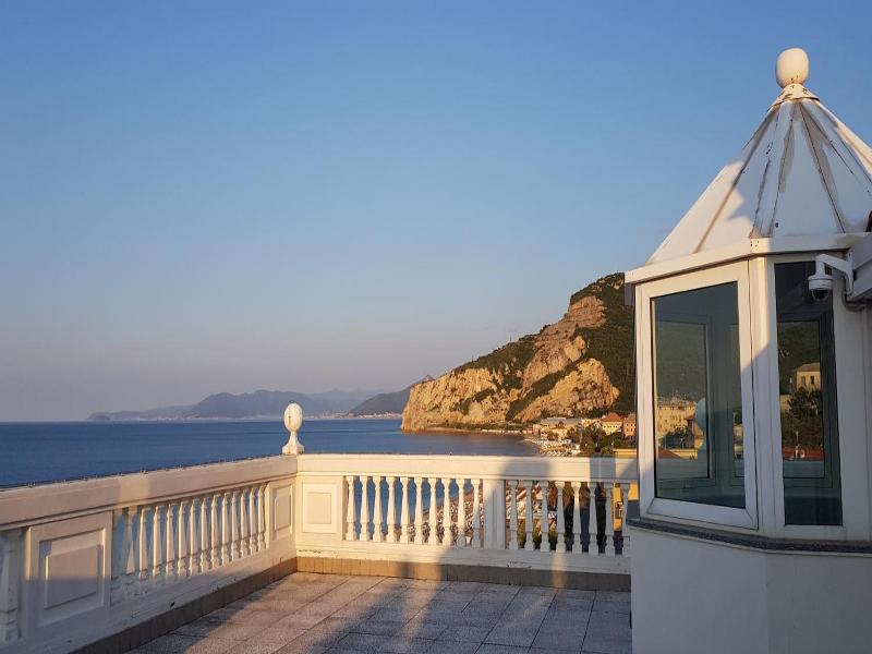 Lido Resort image