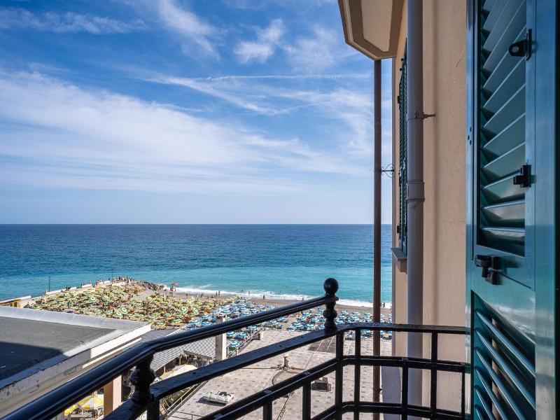 Lido Resort image