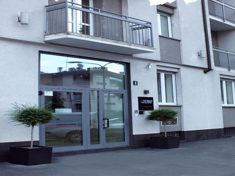 Bb Hotels Aparthotel Visconti image