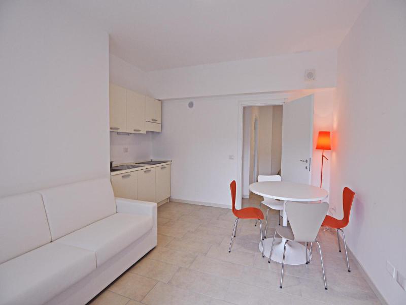 Bb Hotels Aparthotel Visconti image
