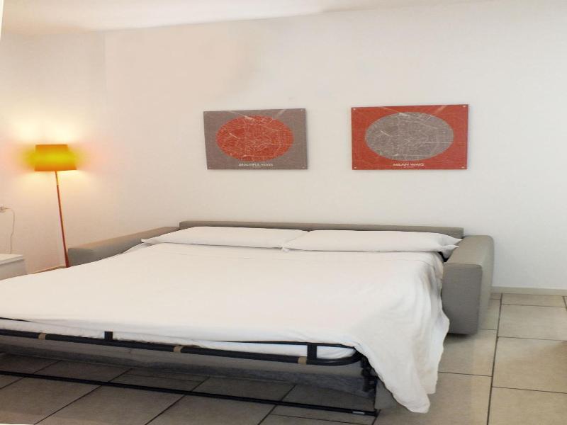 Bb Hotels Aparthotel Visconti image