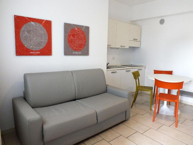 Bb Hotels Aparthotel Visconti image