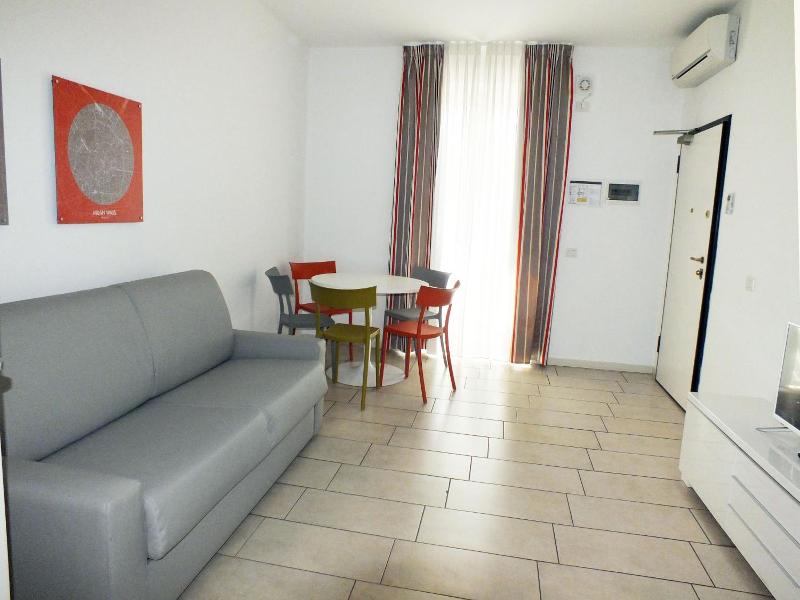Bb Hotels Aparthotel Visconti image