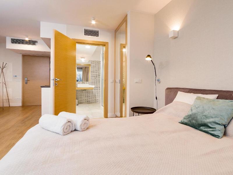 Cracow Riverside Aparthotel image