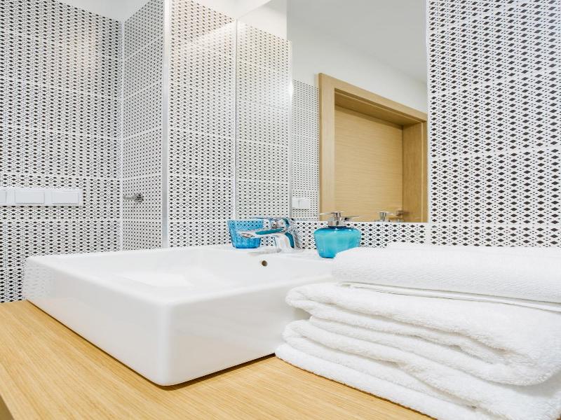 Cracow Riverside Aparthotel image