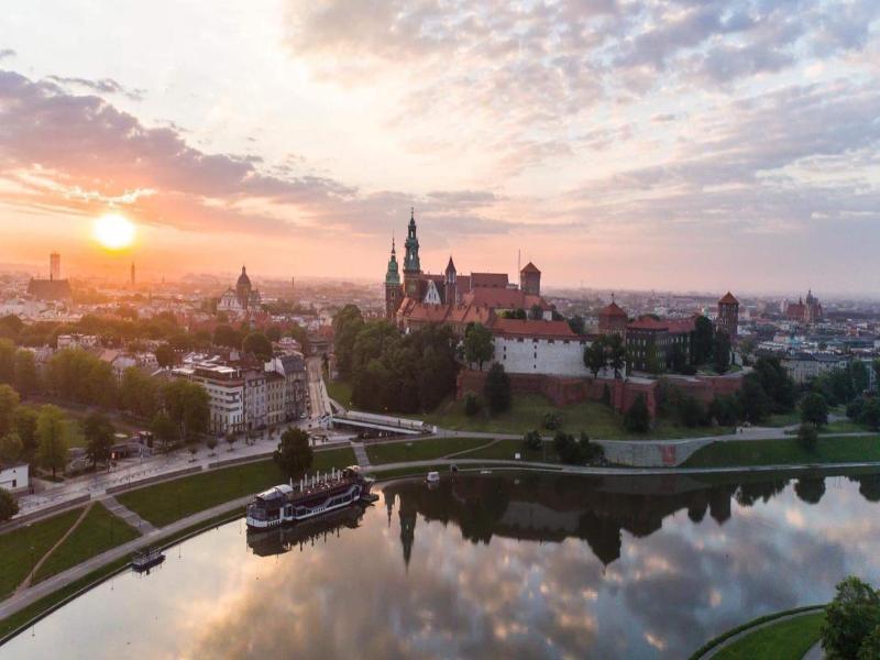 Cracow Riverside Aparthotel image