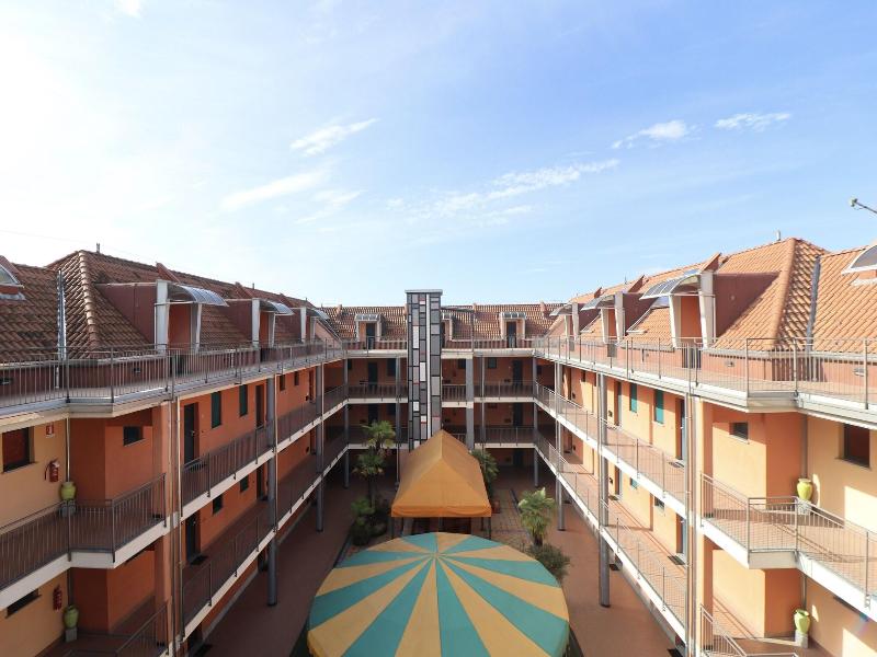 Casalbergo Superior Lake Apartments image