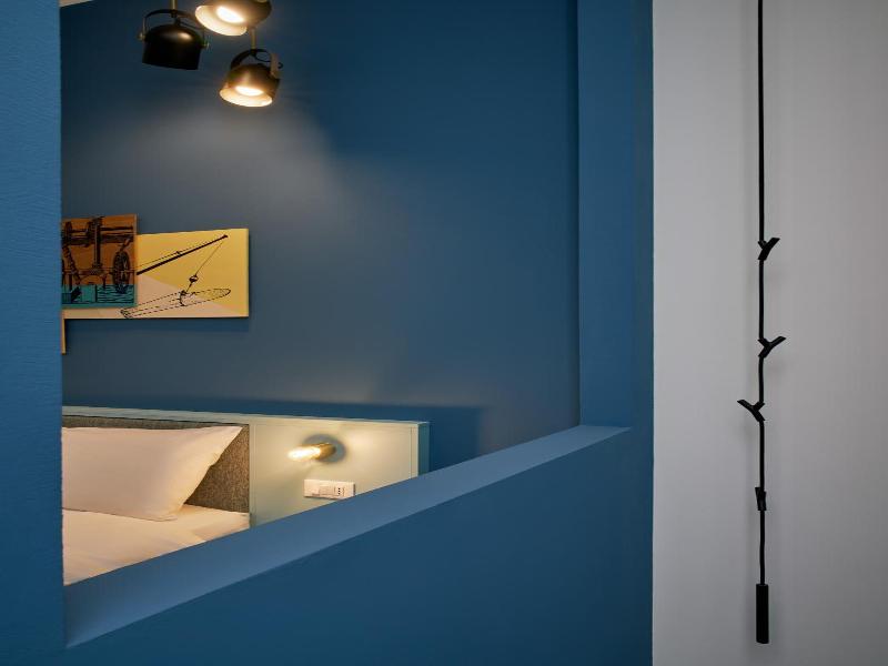 Urbanauts Studios Minelli image