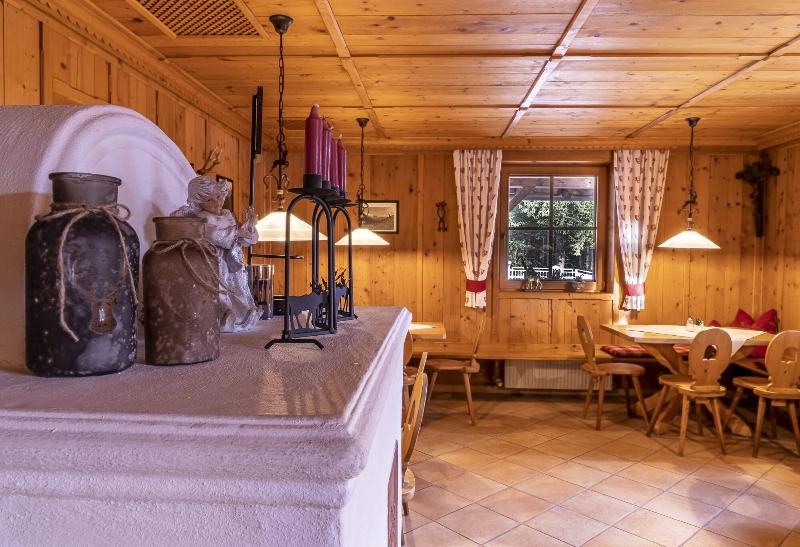 Sweet Cherry Boutique Guesthouse Tyrol image