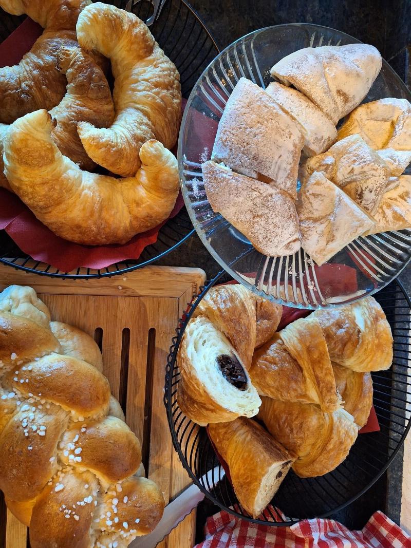 Sweet Cherry Boutique Guesthouse Tyrol image