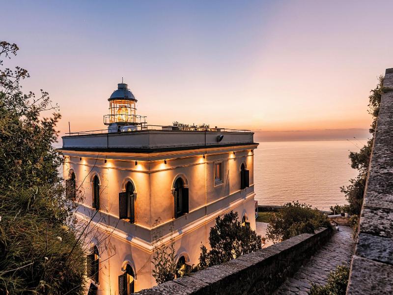 Faro Punta Imperatore image