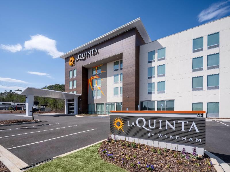 La Quinta Inn & Suites By Wyndham Chelsea — general view