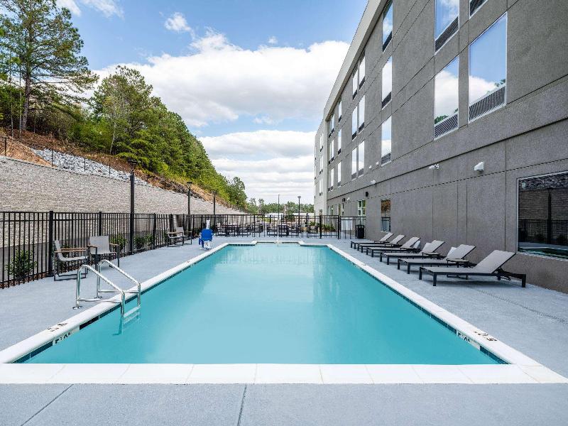 La Quinta Inn & Suites By Wyndham Chelsea