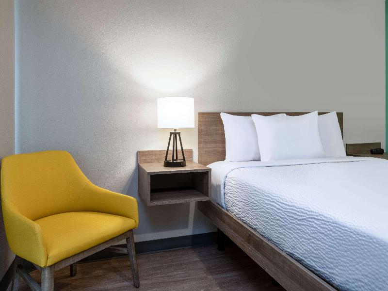 Echo Suites Extended Stay By Wyndham Madison image
