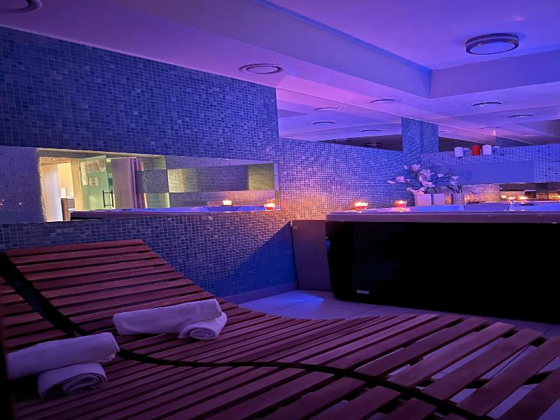 Hotel Vesta Centrum Konferencyjno Wypoczynkowe image