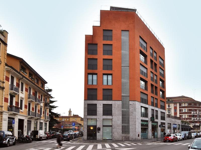 Bb Hotels Aparthotel Isola image