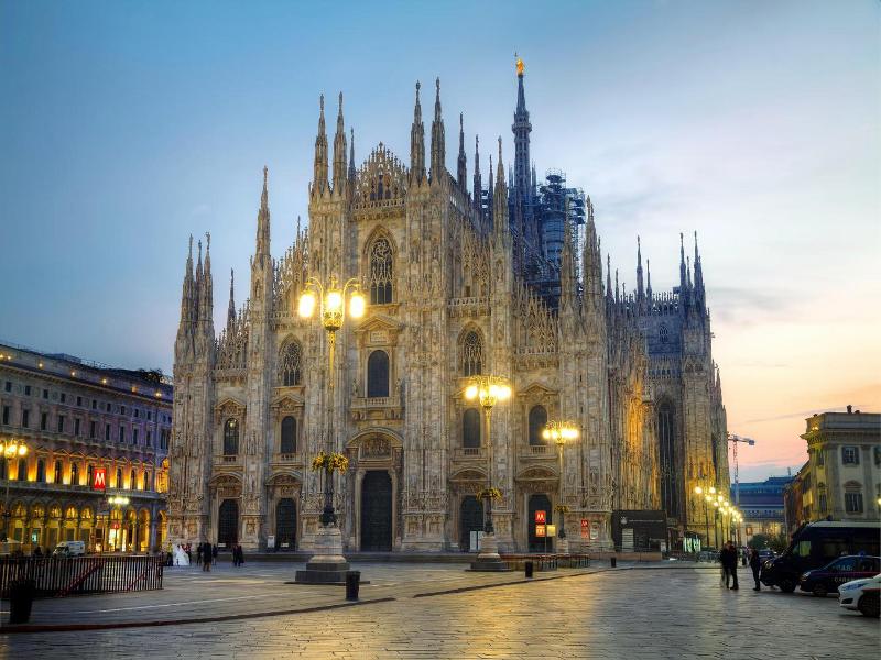 Bb Hotels Aparthotel Isola image