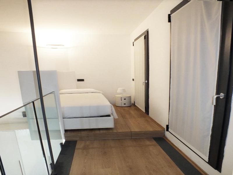 Bb Hotels Aparthotel Isola image