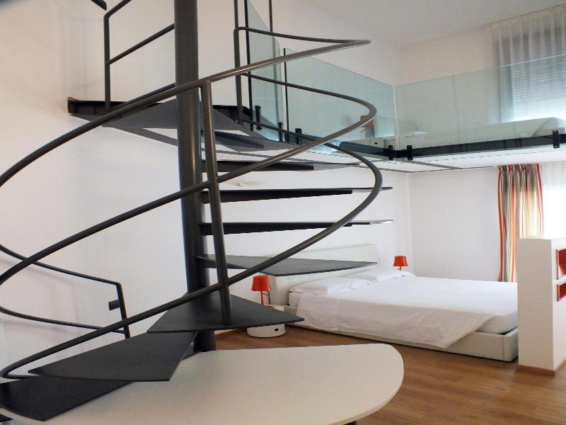 Bb Hotels Aparthotel Isola image