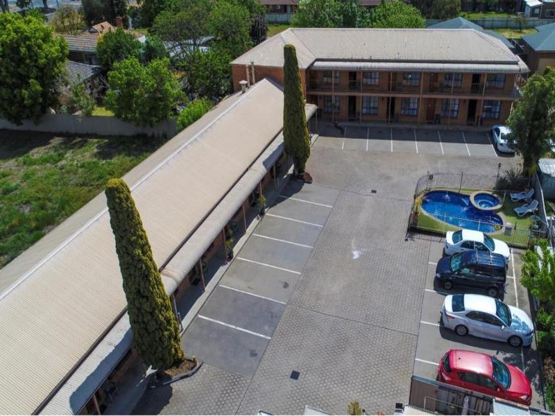 Rodney Motor Inn