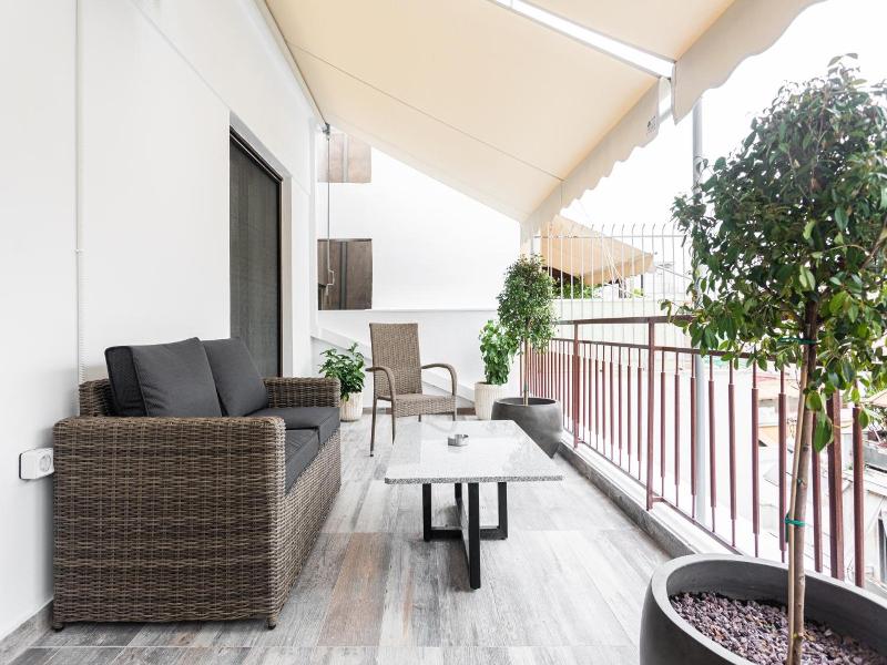 Nicholas Point Apartments And Rooms image