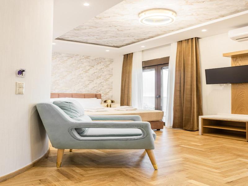 Nicholas Point Apartments And Rooms image
