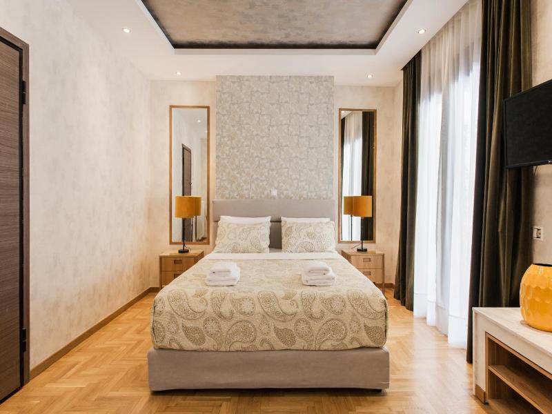 Nicholas Point Apartments And Rooms image