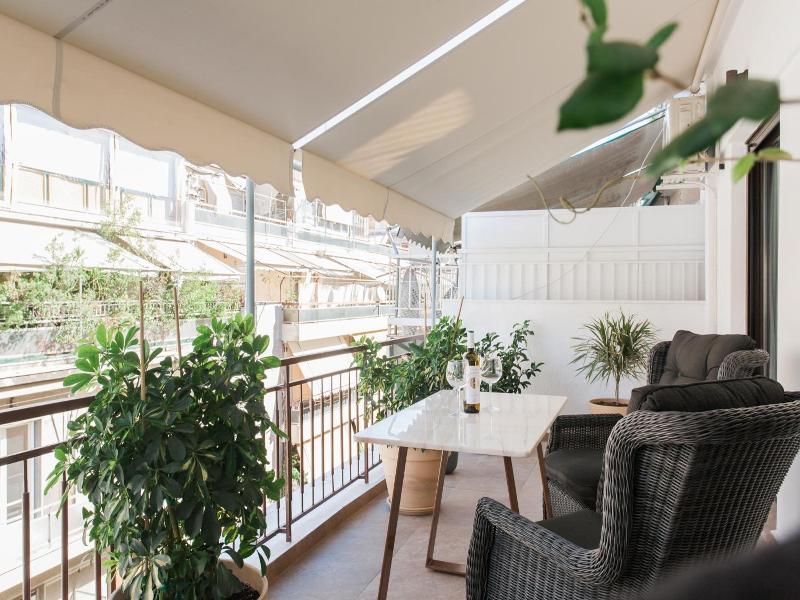 Nicholas Point Apartments And Rooms image