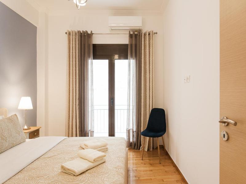Nicholas Point Apartments And Rooms image