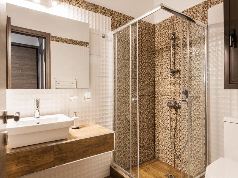 Nicholas Point Apartments And Rooms image