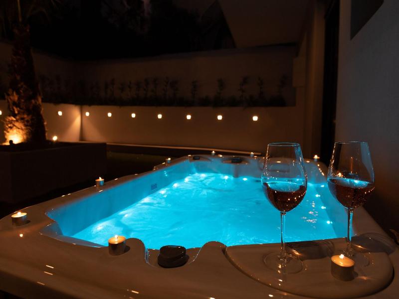 Lux Easy Athens Downtown Residences image