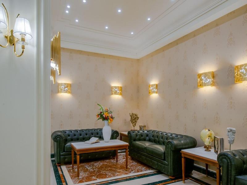 La Paloma Blanca Hotel image