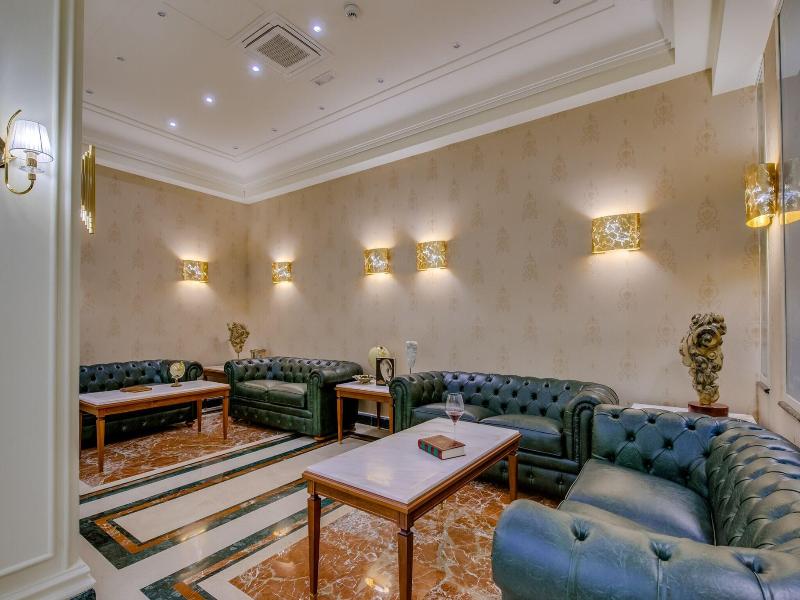 La Paloma Blanca Hotel image