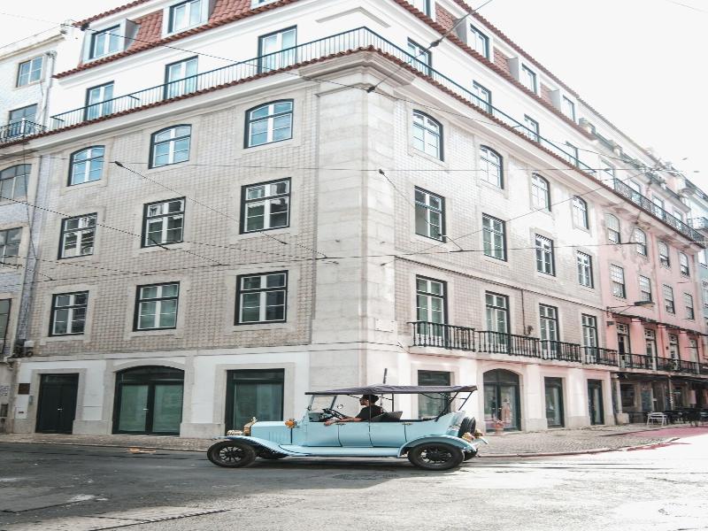 The House On The Pink Street In Lisbon image