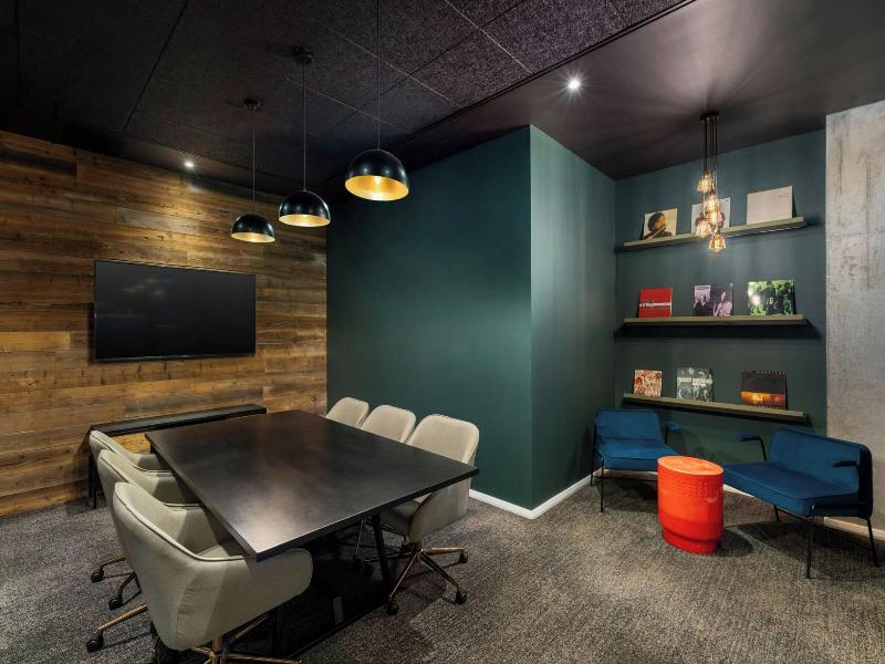 Moxy Belfast City image