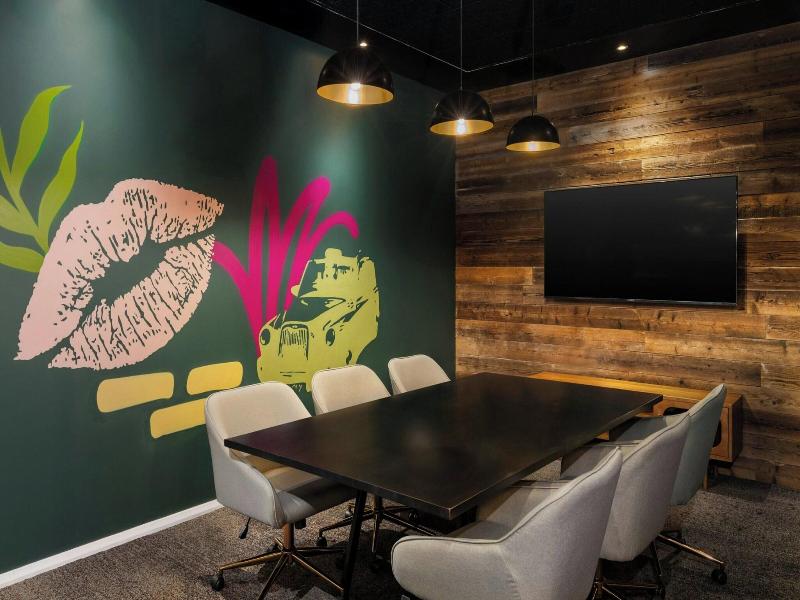 Moxy Belfast City image