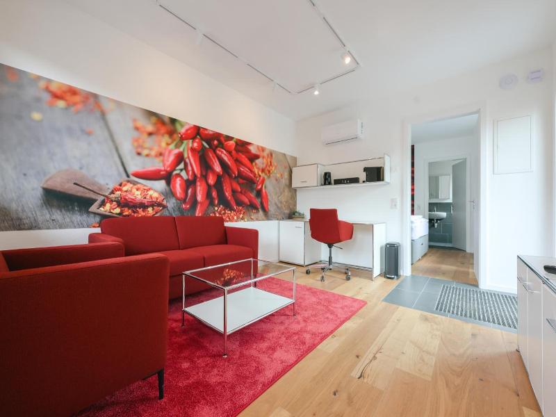 Plein Hotel image