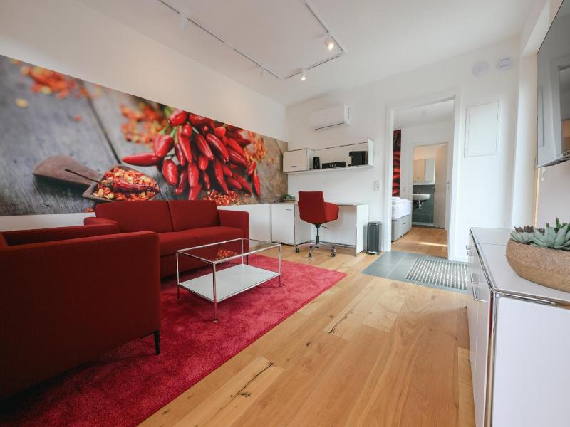 Plein Hotel image