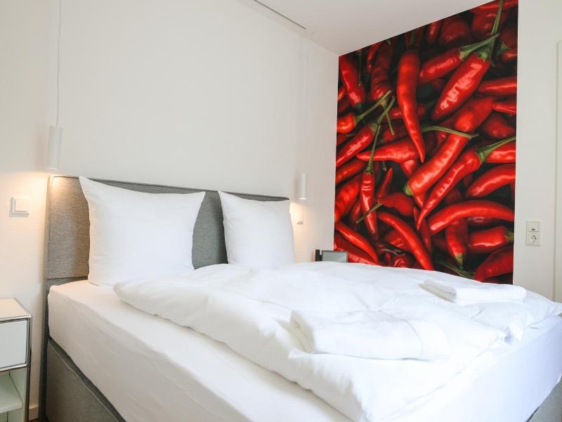 Plein Hotel image