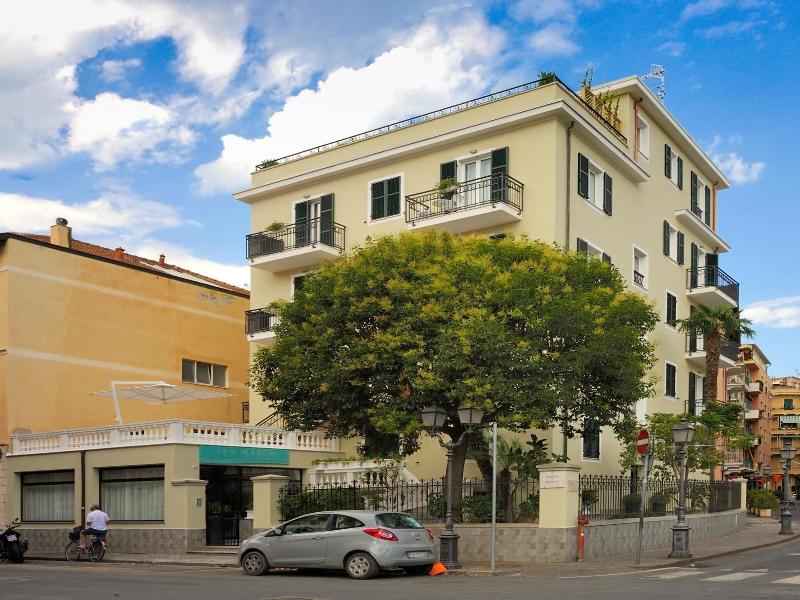 Residence San Marco Suites Apartments Alassio image