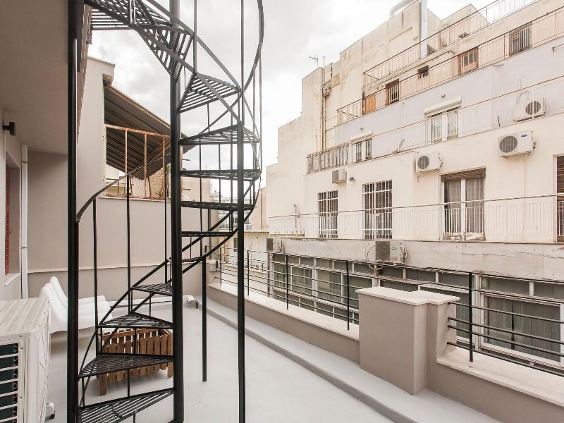 Karitsi Place image